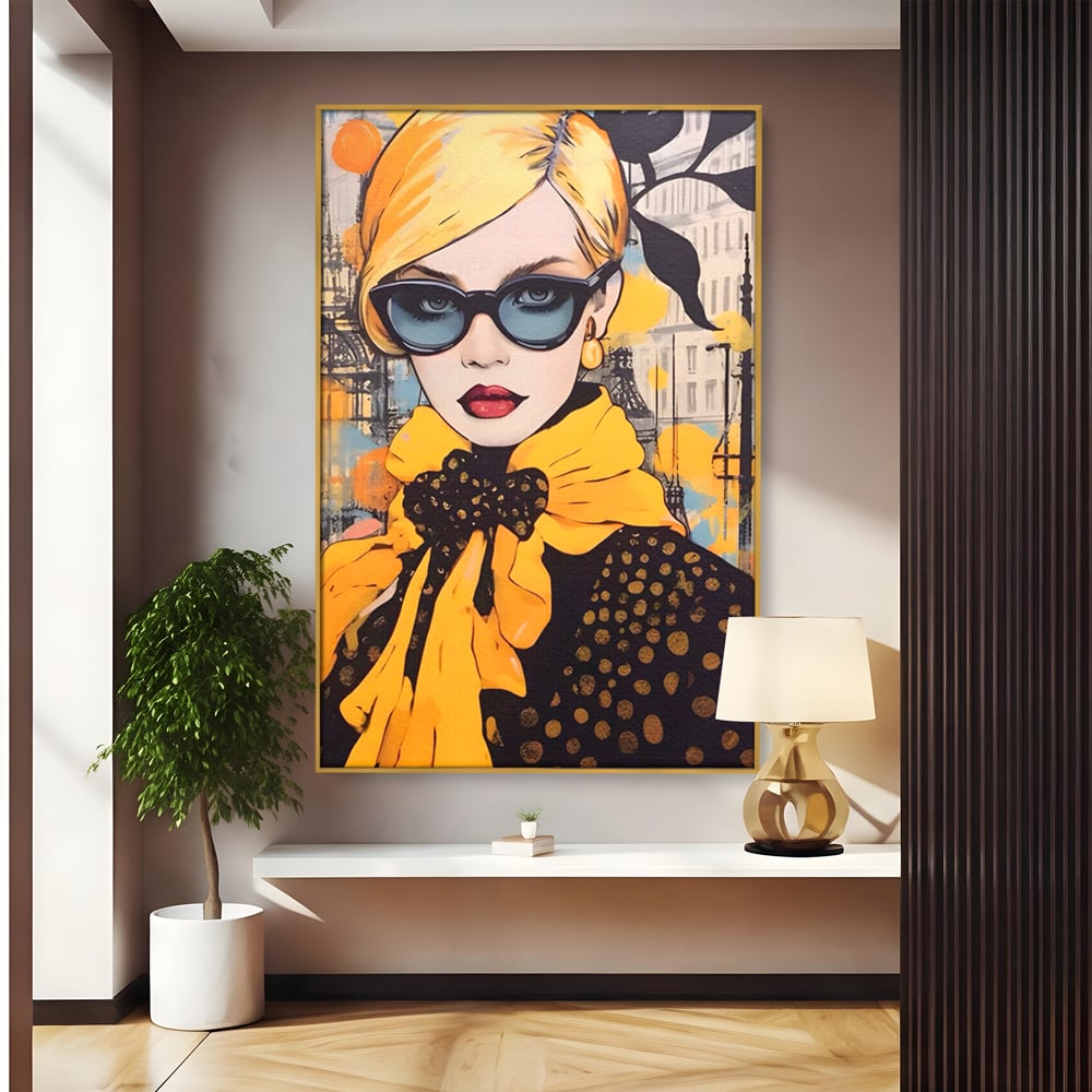 Tablou canvas cu tablou canvas cu portret de femeie blonda, in rama de aluminiu auriu